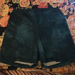 Gilly Hicks GO XS stretchy shorts.